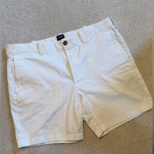 J.Crew Men’s white shorts size 33 7 inch inseam